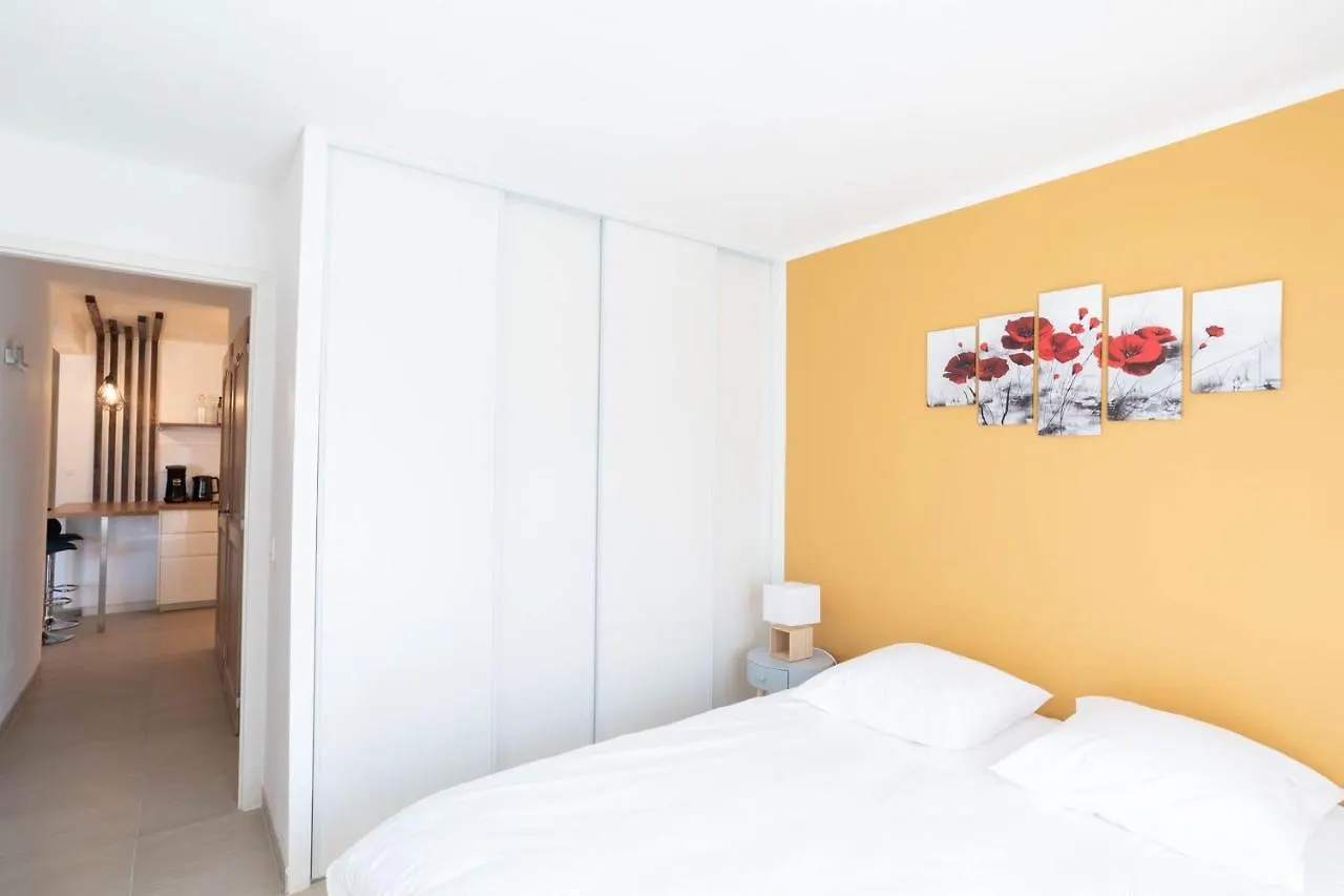 Bright Cocoon With Pool And Sea View Daire Sainte-Maxime 0*,  Fransa